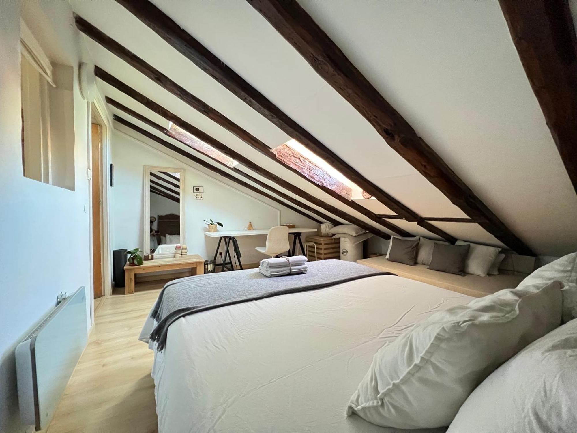 Apartment In Monumental Square Madrid Center Quarto foto